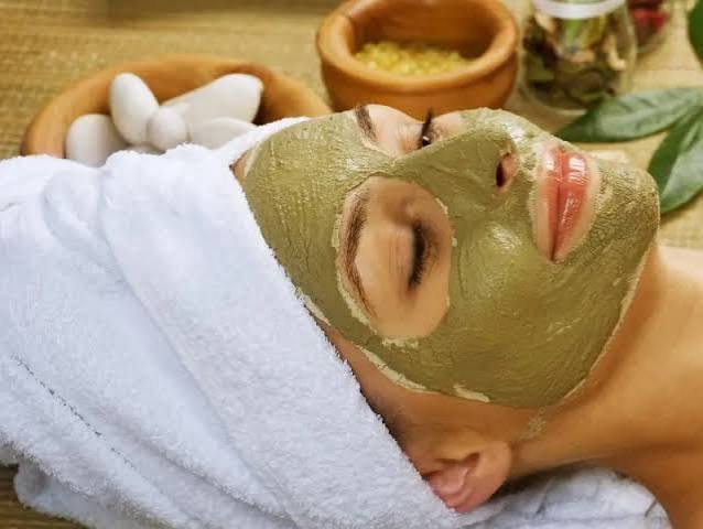 Manfaatkan Daun Kelor untuk Kecantikan