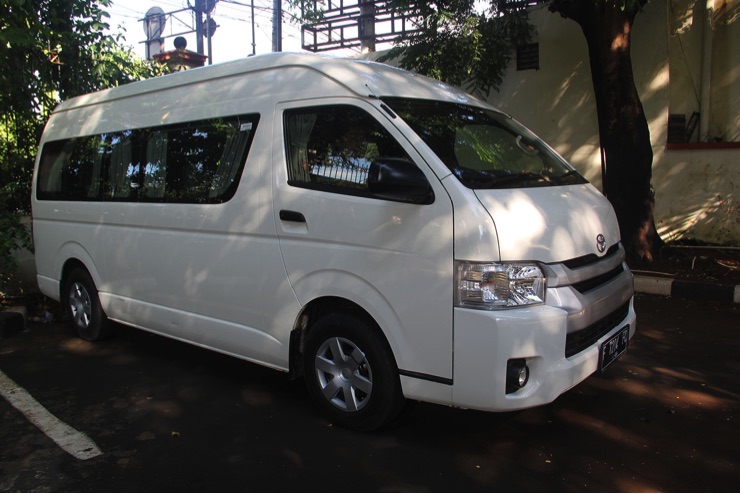 rental hiace cirebon