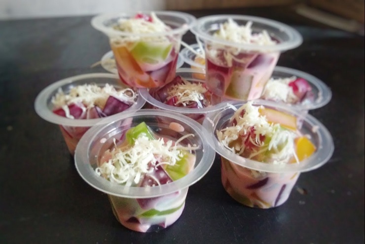 Salad Jelly Praktis Ide Jualan Kesukaan Anak-Anak