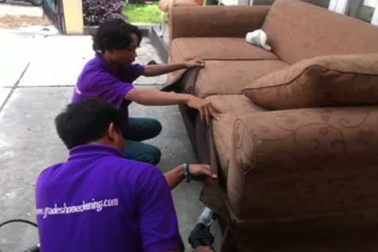 Manfaat Menggunakan Jasa Cuci Sofa Profesional