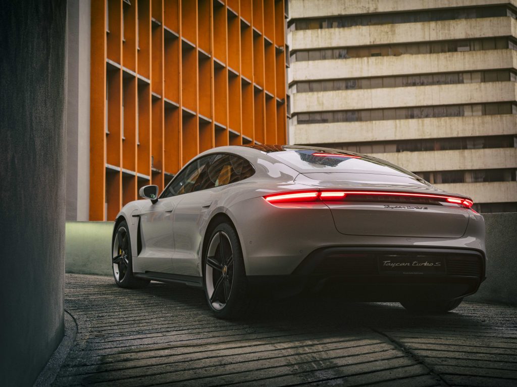 Peranan Ekosistem Rantaian Bekalan Komponen Global dan Standar Kualiti Vendor dalam Pengurusan Mutu Porsche