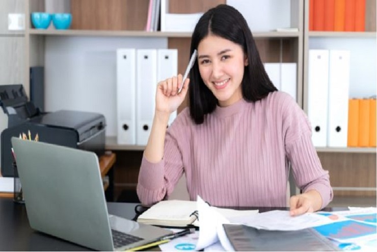 Ciri Perempuan Cerdas di Balik Kelembutan Hatinya