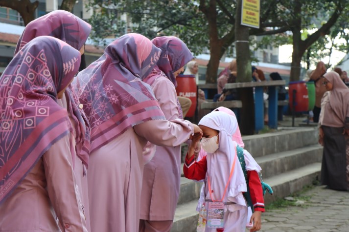 Pesantren dan Boarding School Al Masoem Bandung