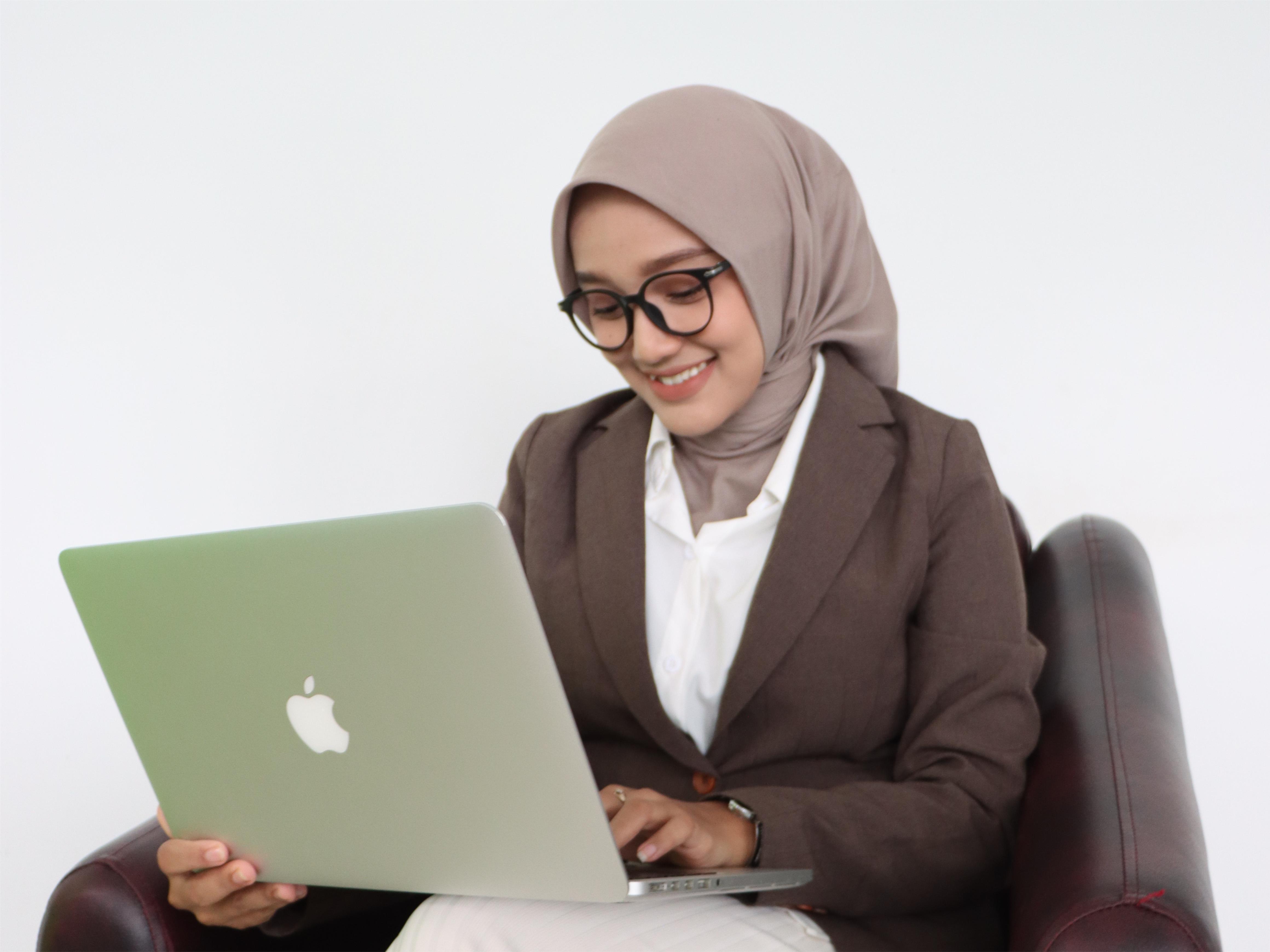 Apakah Kuliah Bisa Membuat Hidup Lebih Terjamin? Ini Faktanya
