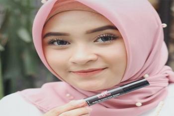 Bibir Lebih Cantik dan Menawan Dengan Kosmetik Halal