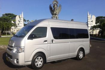Keuntungan Sewa Hiace Bali untuk Event, Gathering, dan Perjalanan Bisnis