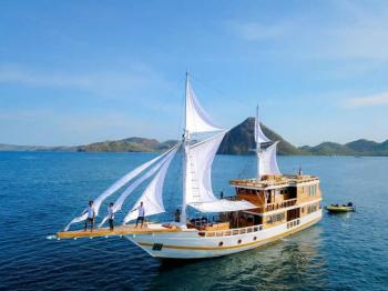 Menjelajahi Surga Nusa Tenggara dengan Komodo Boat Tour yang Tak Terlupakan